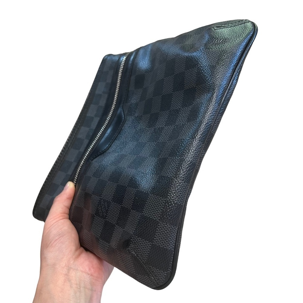 Louis Vuitton Damier Graphite Slim Crossbody Bag in Black - Picture 13 of 16